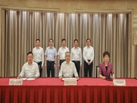 消息！臨港新片區(qū)管委會(huì)與浦東新區(qū)政府、奉賢區(qū)政府簽署合作協(xié)議。臨港奉賢注冊(cè)公司政策首選